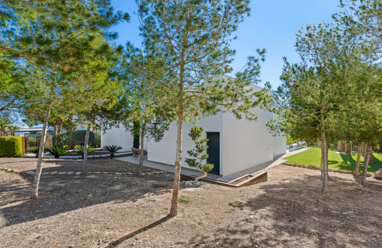 Resale - Villa -
Dehesa de Campoamor - Costa Blanca