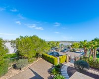 Resale - Villa -
Dehesa de Campoamor - Costa Blanca