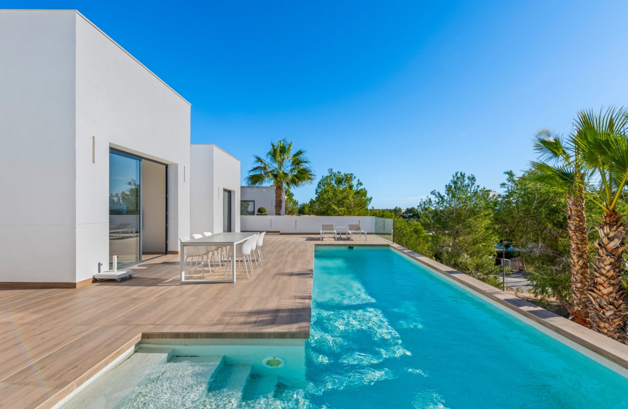 Resale - Villa -
Dehesa de Campoamor - Costa Blanca