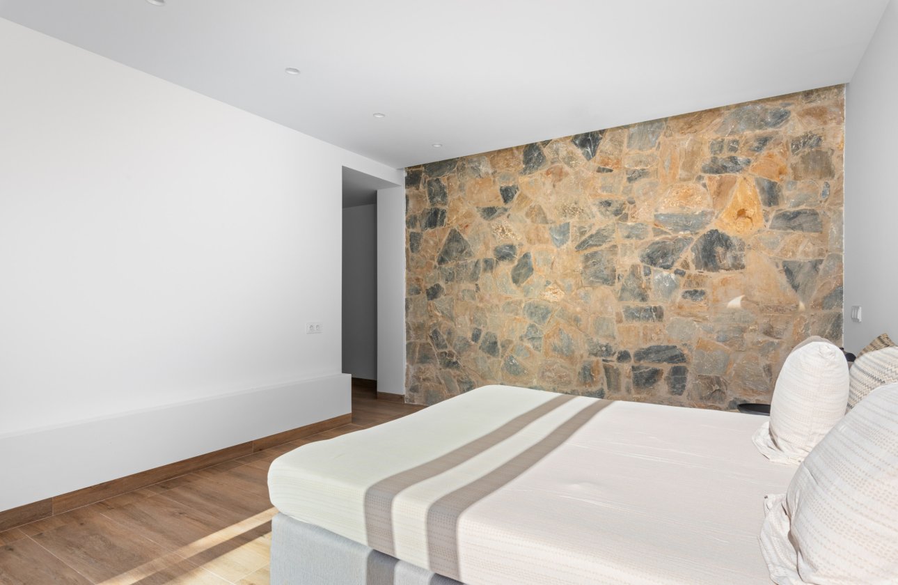 Resale - Villa -
Dehesa de Campoamor - Costa Blanca