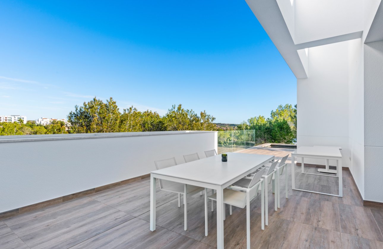 Resale - Villa -
Dehesa de Campoamor - Costa Blanca