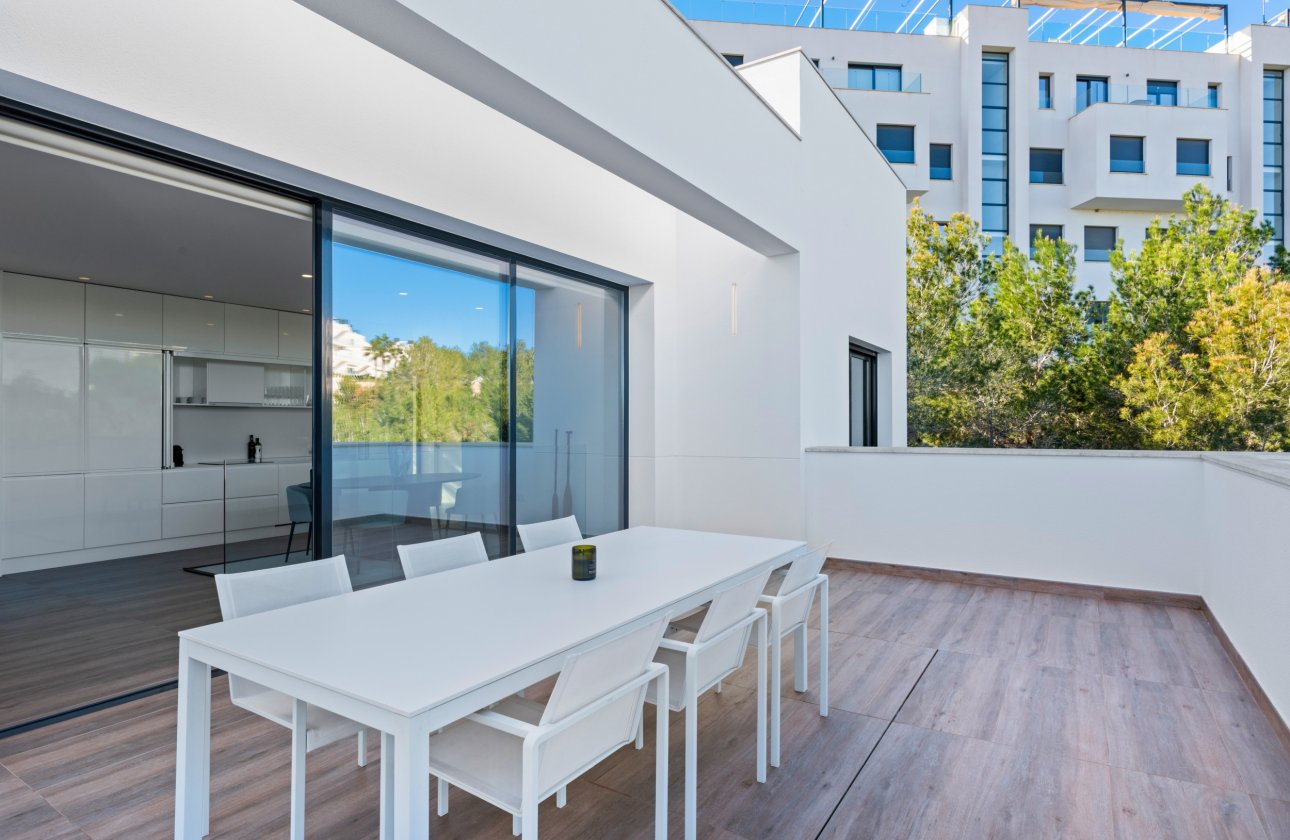 Resale - Villa -
Dehesa de Campoamor - Costa Blanca