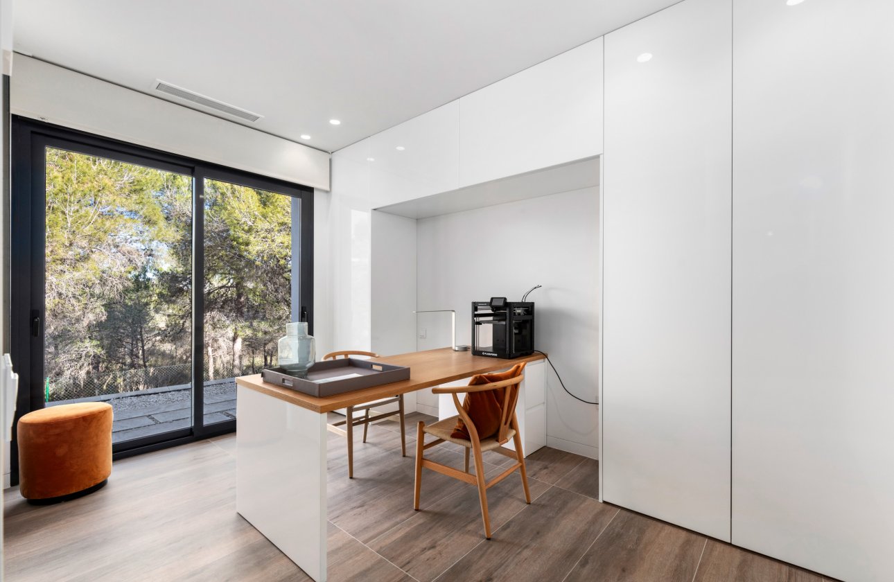 Resale - Villa -
Dehesa de Campoamor - Costa Blanca