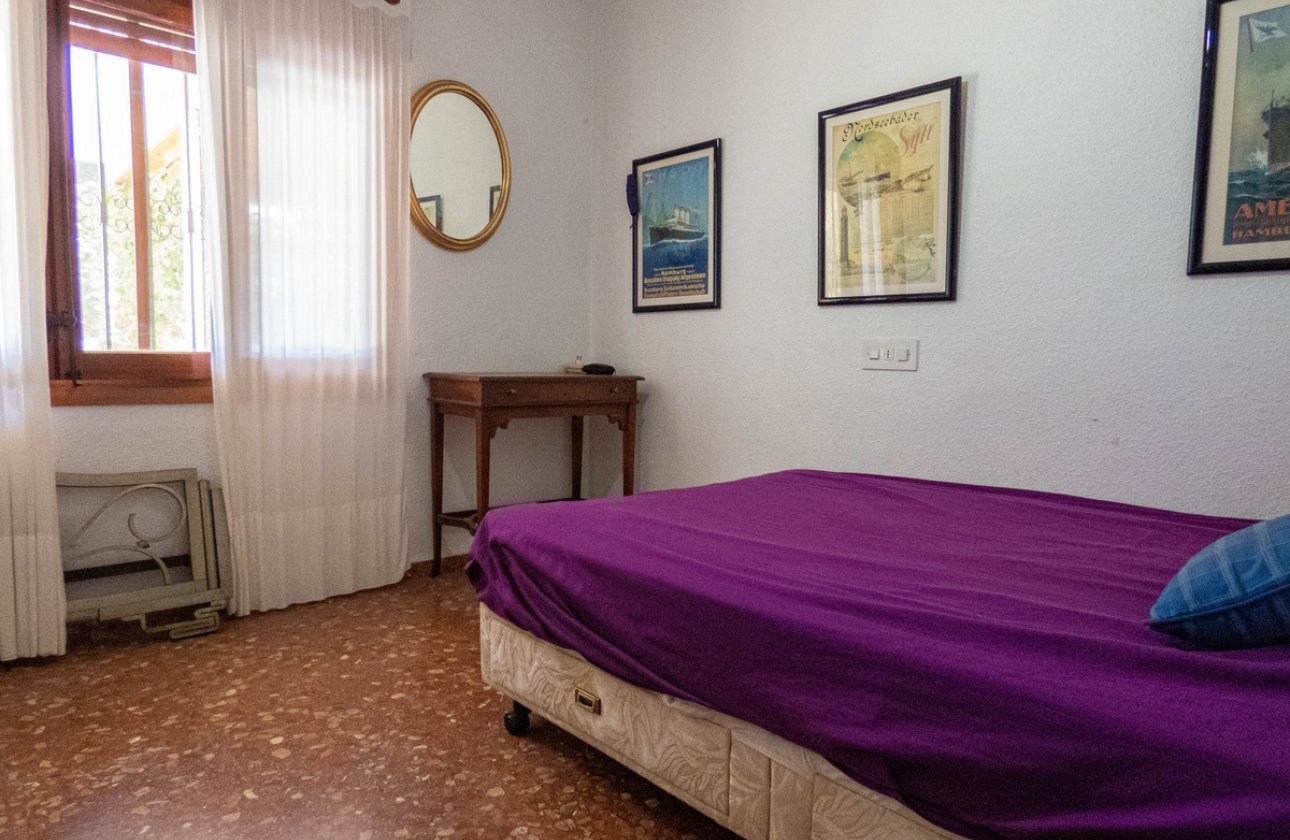 Resale - Villa -
Dehesa de Campoamor - Costa Blanca