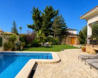 Resale - Villa -
Dehesa de Campoamor - Costa Blanca