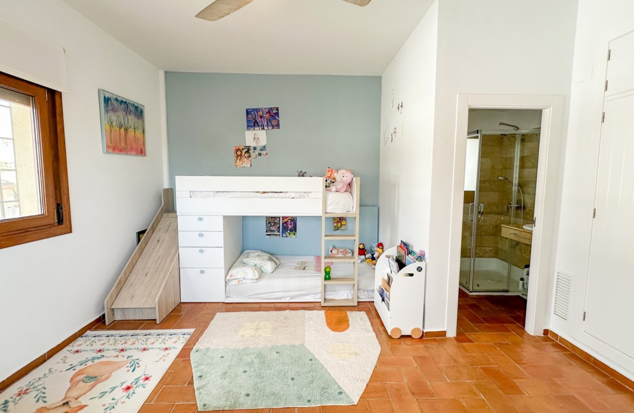 Resale - Villa -
Dehesa de Campoamor - Costa Blanca