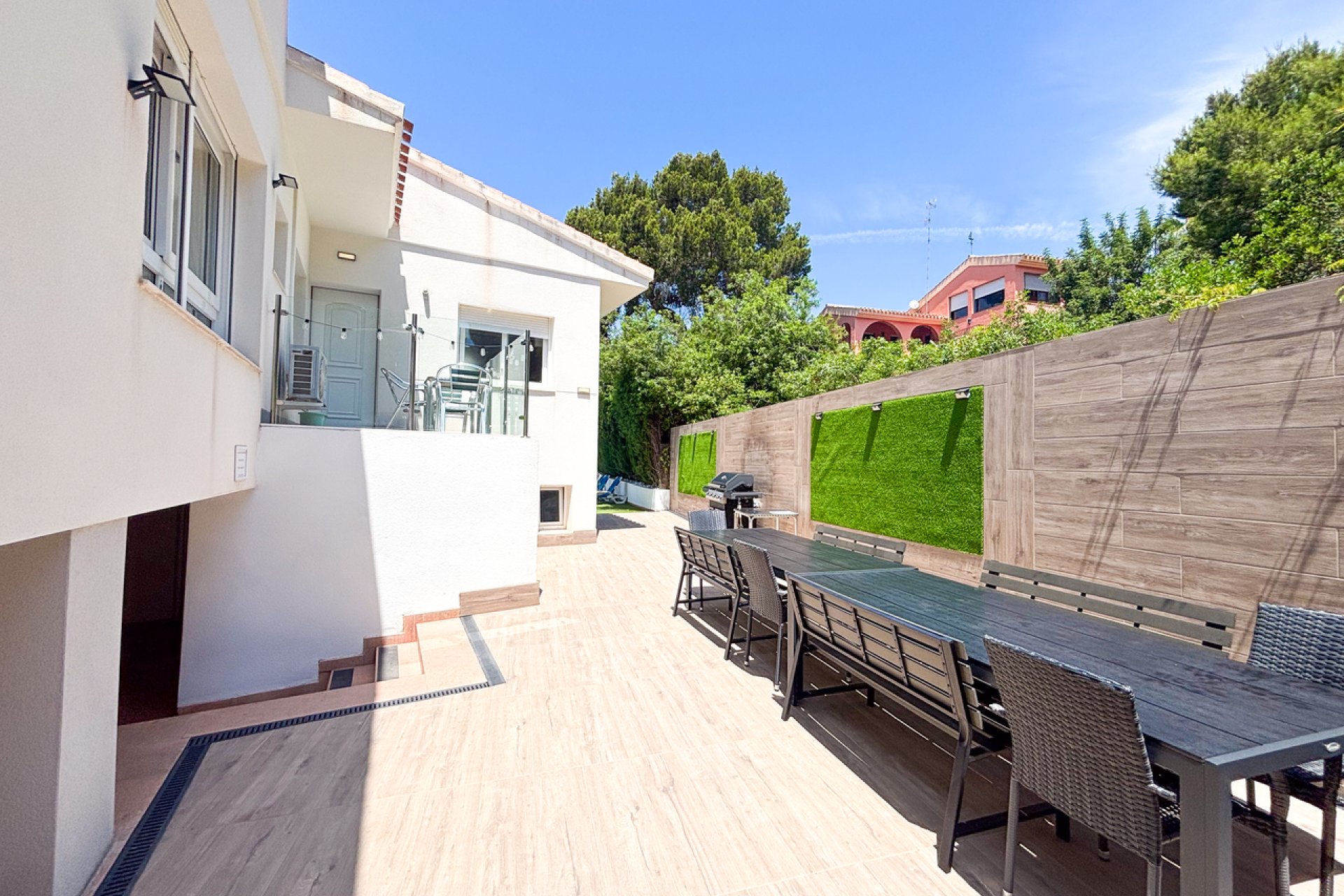 Resale - Villa -
Dehesa de Campoamor - Costa Blanca