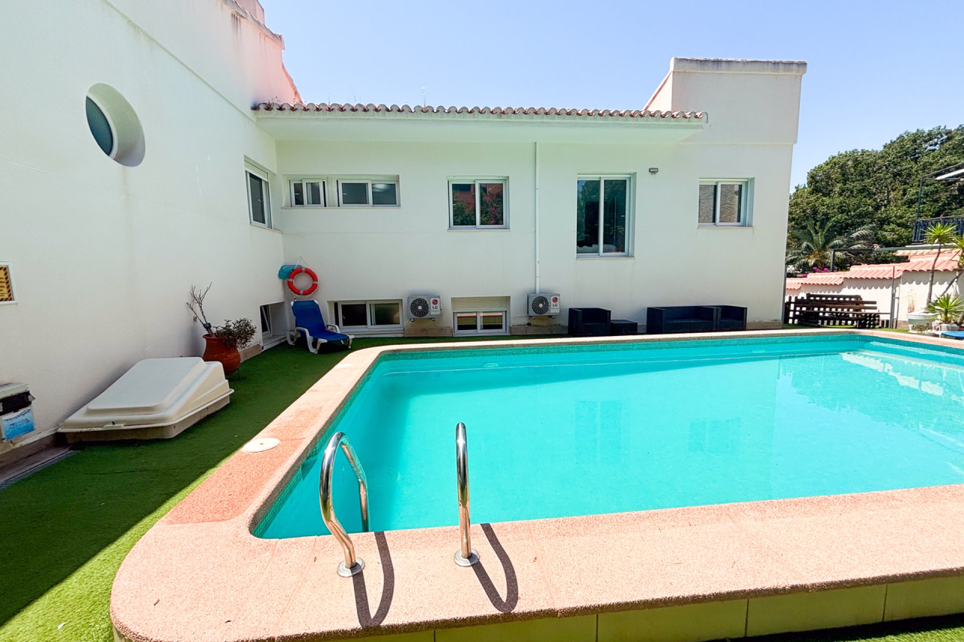 Resale - Villa -
Dehesa de Campoamor - Costa Blanca