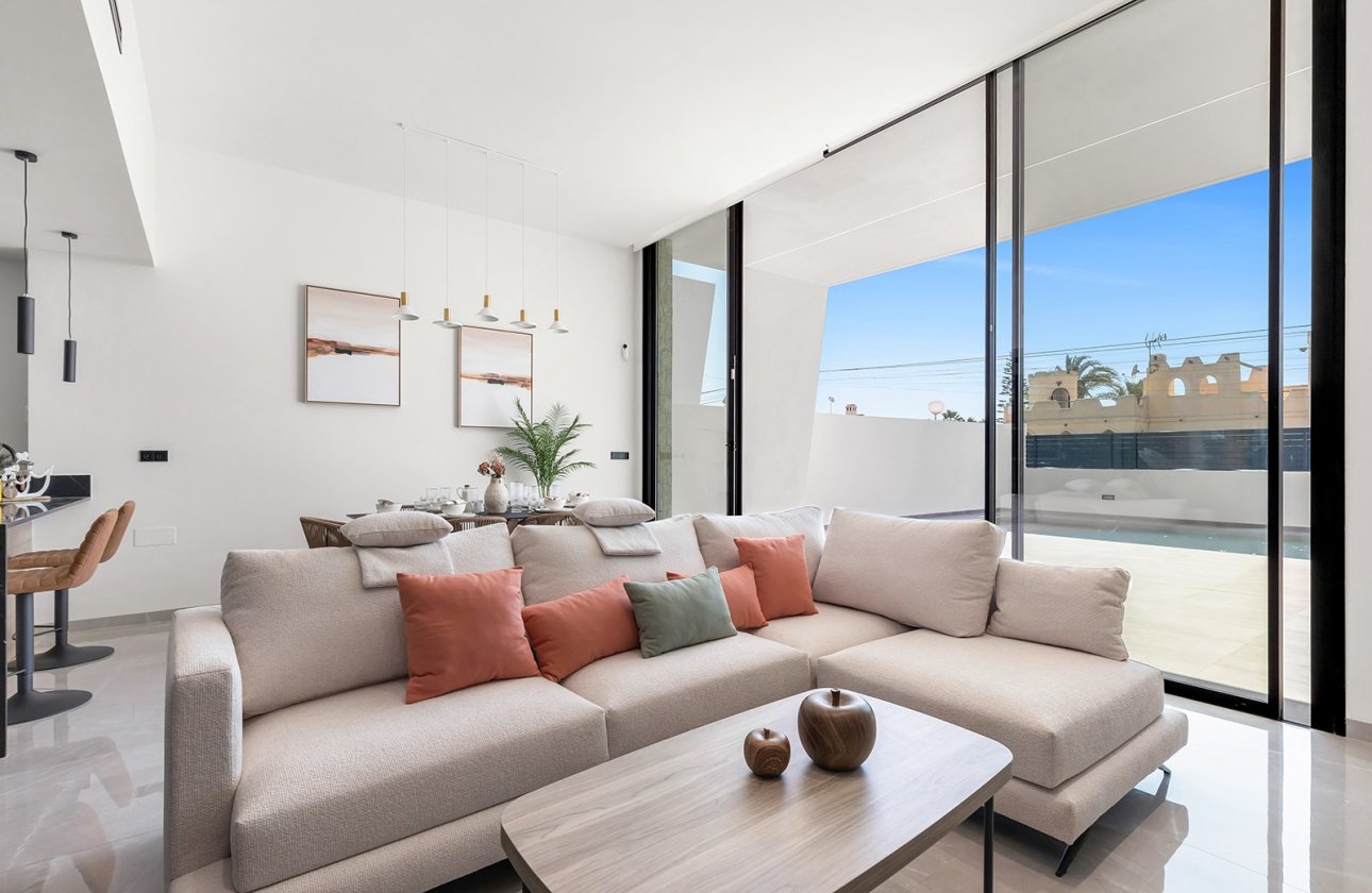 Resale - Villa -
El Chaparral - Inland