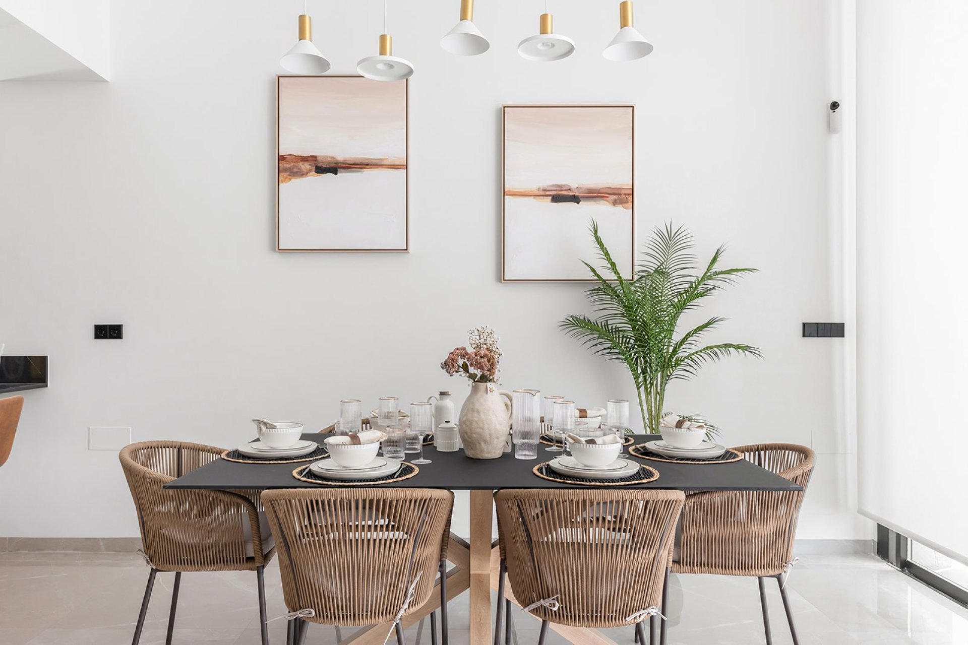 Resale - Villa -
El Chaparral - Inland