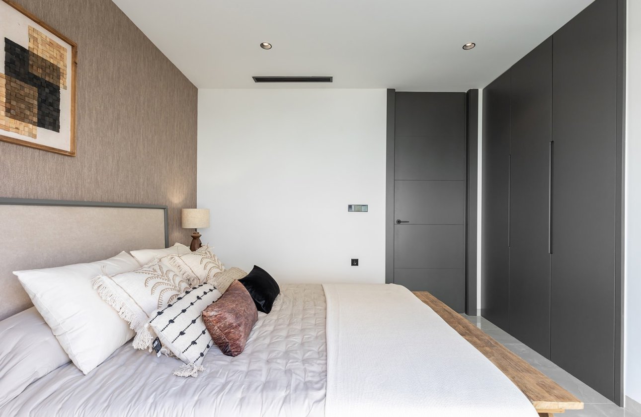 Resale - Villa -
El Chaparral - Inland