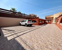 Resale - Villa -
El Chaparral - Inland