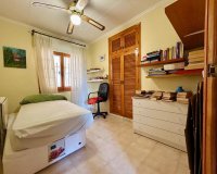 Resale - Villa -
El Chaparral - Inland