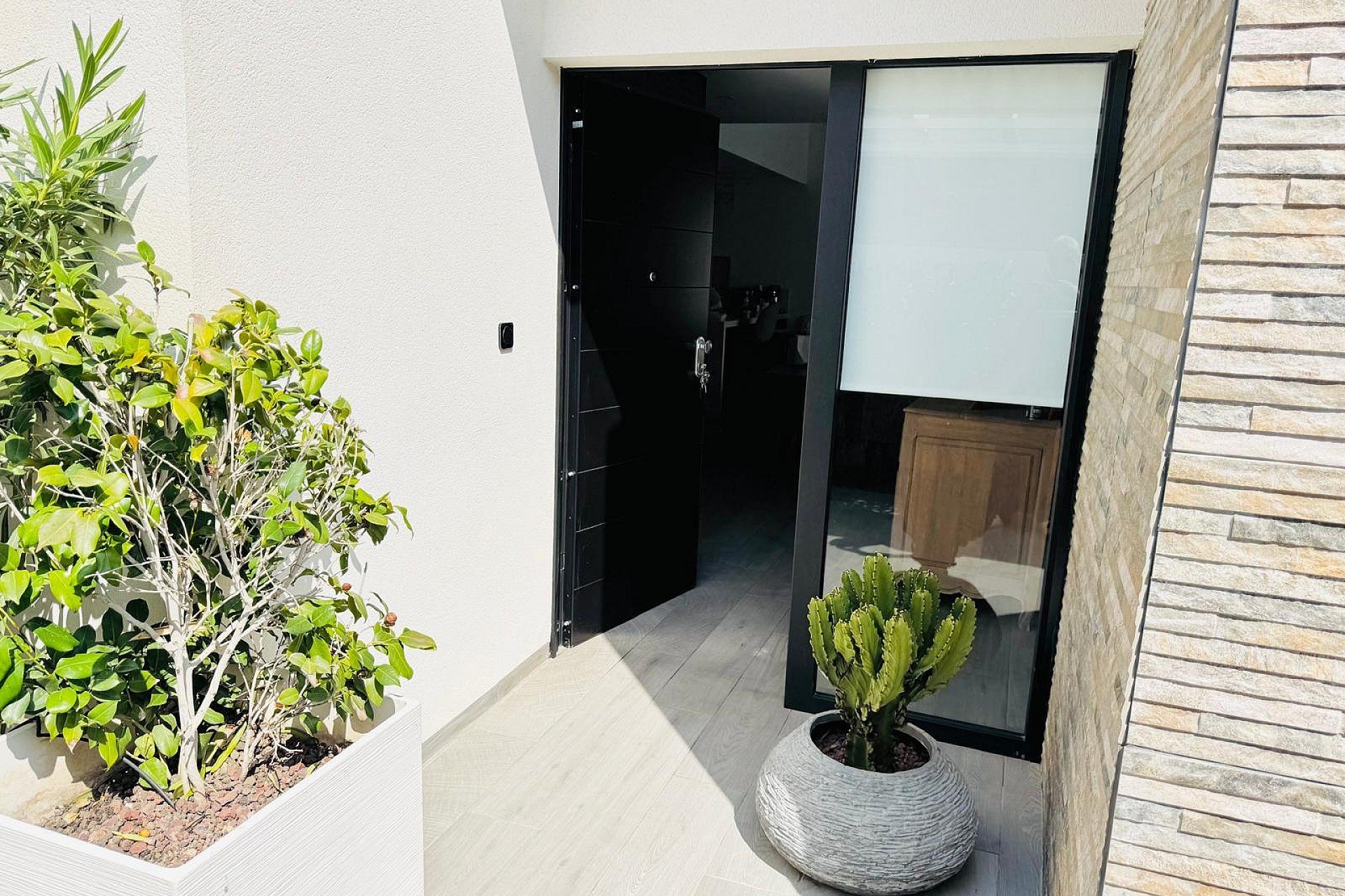 Resale - Villa -
La Finca Golf Resort - Inland