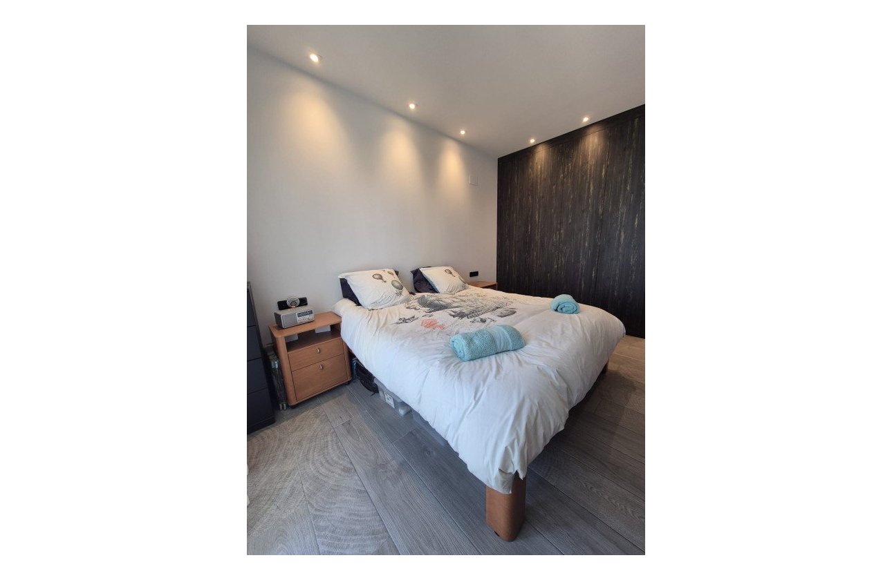 Resale - Villa -
La Finca Golf Resort - Inland