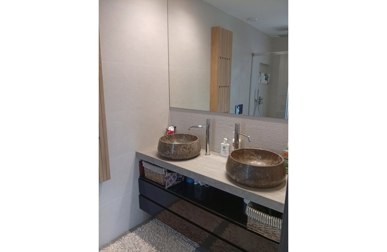 Resale - Villa -
La Finca Golf Resort - Inland