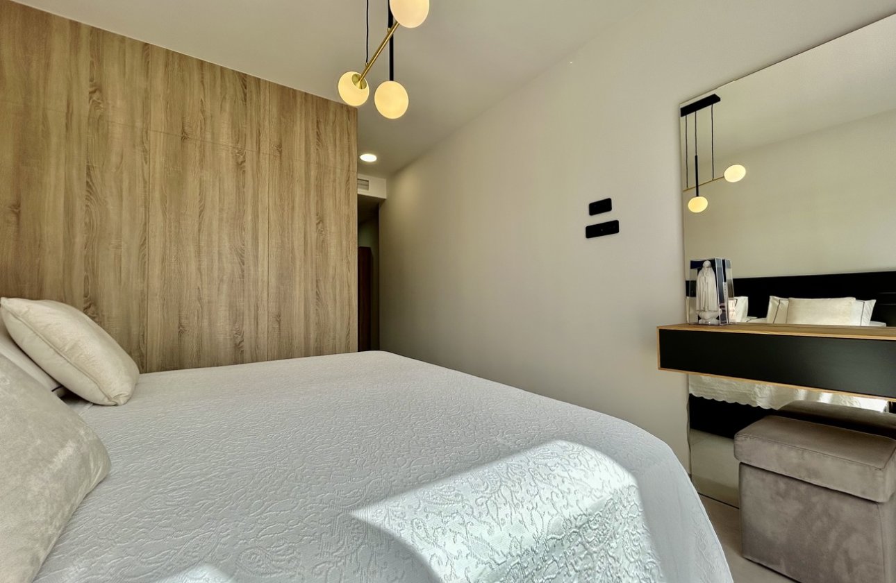 Resale - Villa -
La Finca Golf Resort - Inland
