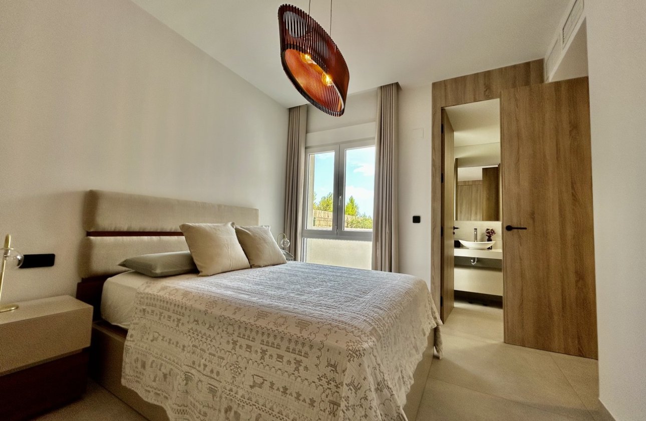 Resale - Villa -
La Finca Golf Resort - Inland