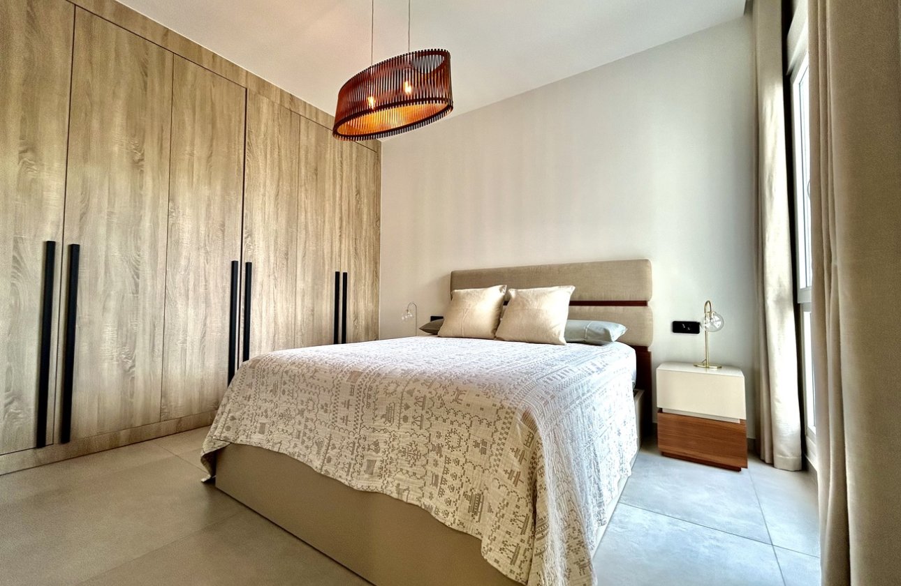Resale - Villa -
La Finca Golf Resort - Inland