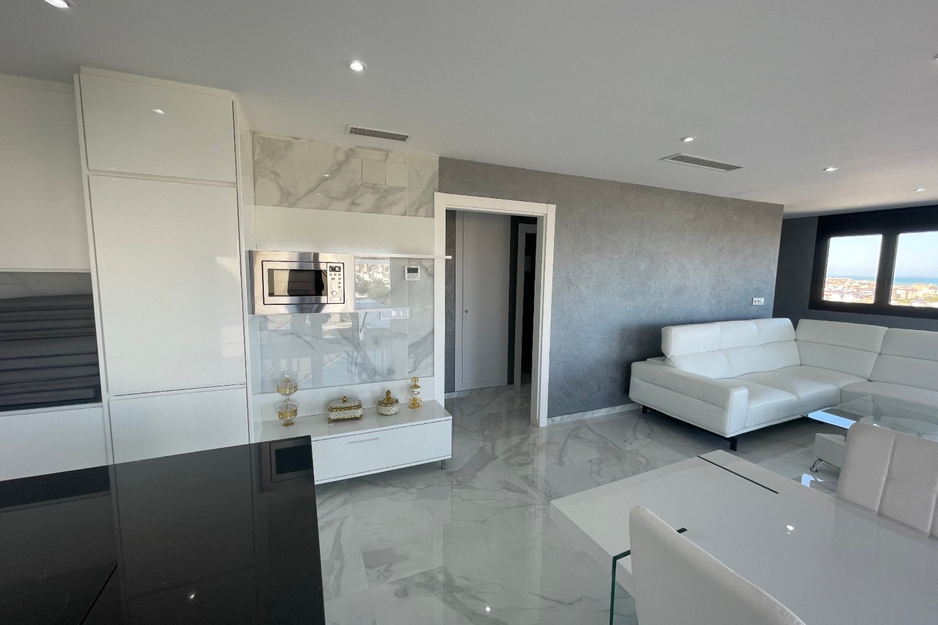 Resale - Villa -
La Mata - Costa Blanca