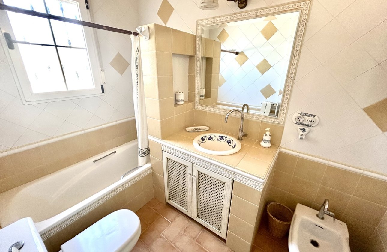 Resale - Villa -
La Mata - Costa Blanca