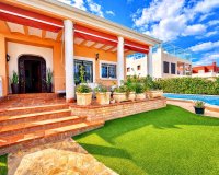 Resale - Villa -
La Mata - Costa Blanca