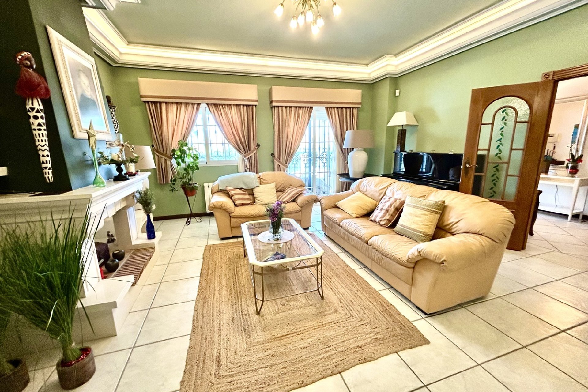 Resale - Villa -
La Mata - Costa Blanca