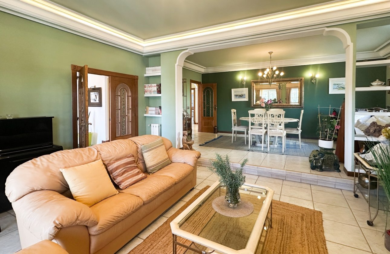 Resale - Villa -
La Mata - Costa Blanca