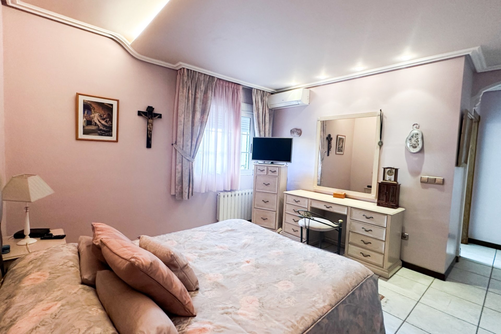 Resale - Villa -
La Mata - Costa Blanca