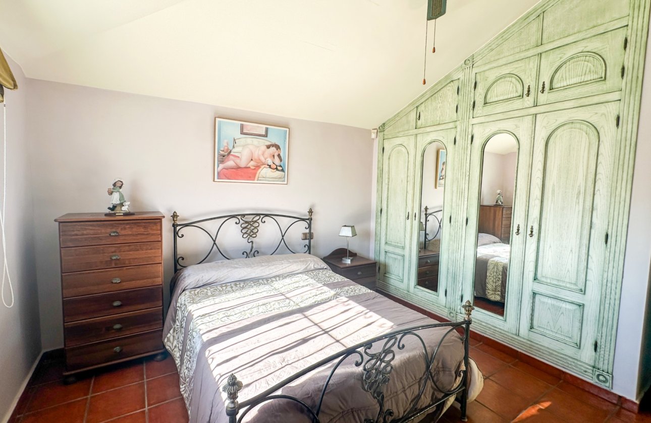 Resale - Villa -
La Mata - Costa Blanca