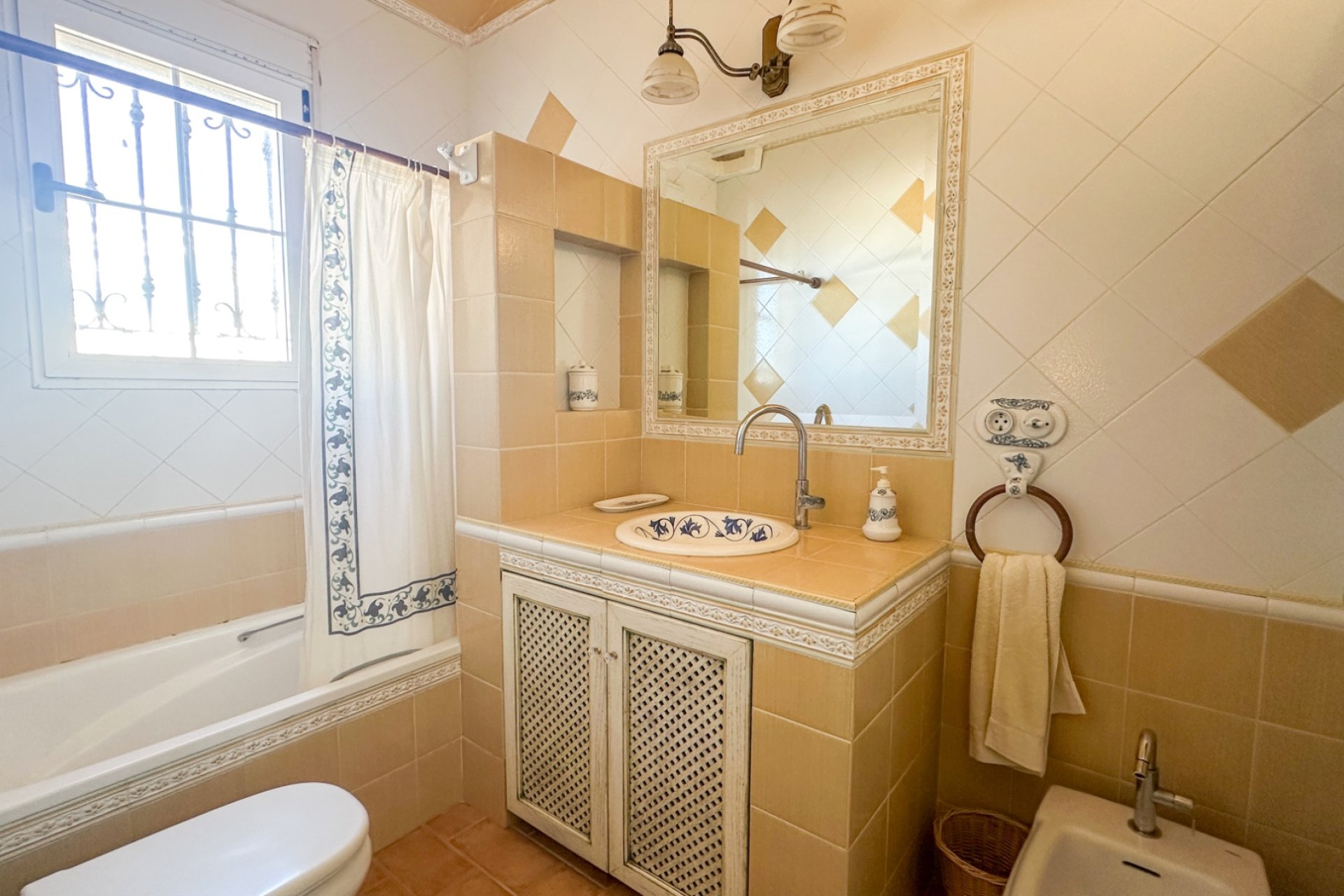 Resale - Villa -
La Mata - Costa Blanca