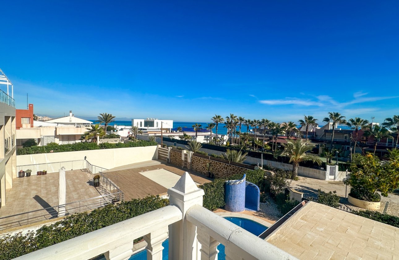 Resale - Villa -
La Mata - Costa Blanca
