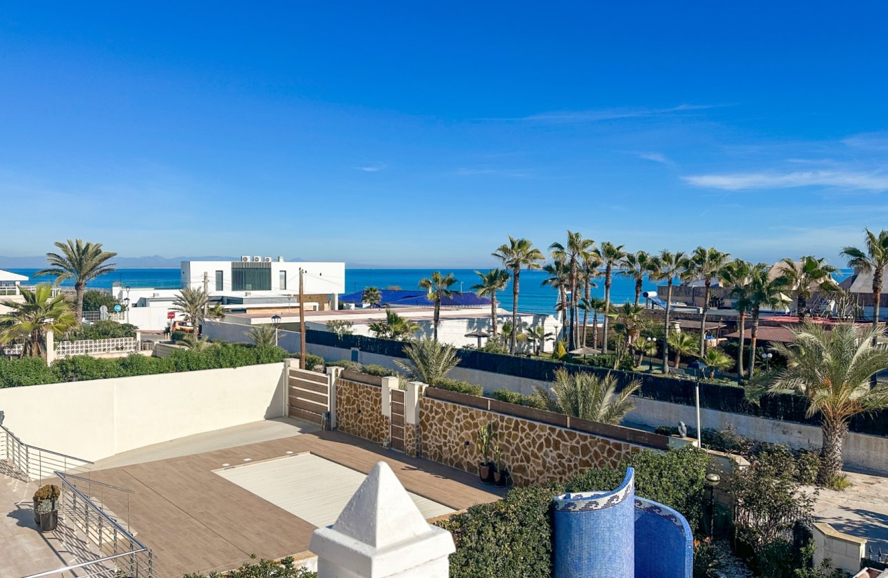 Resale - Villa -
La Mata - Costa Blanca