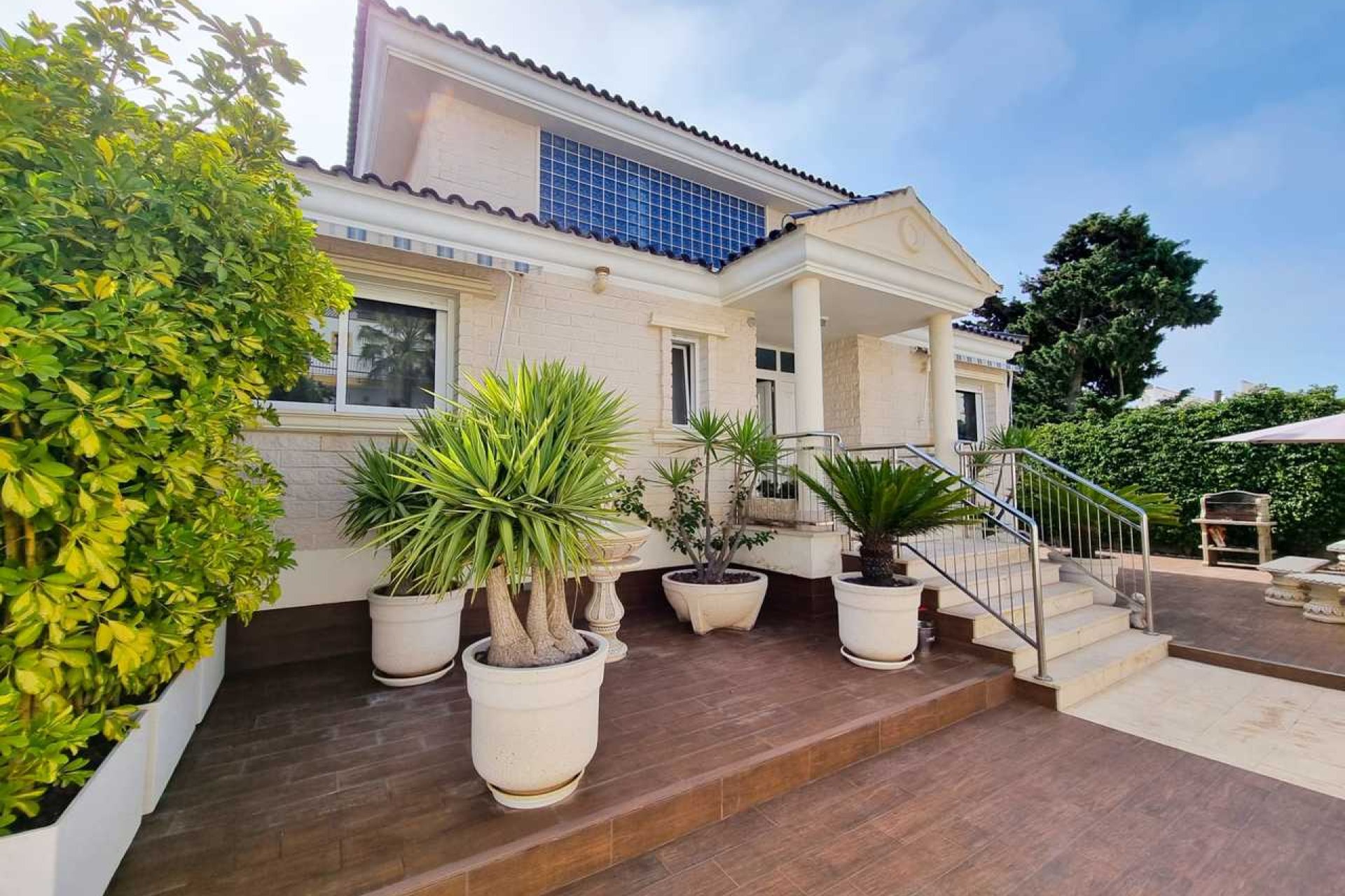 Resale - Villa -
La Mata - Costa Blanca