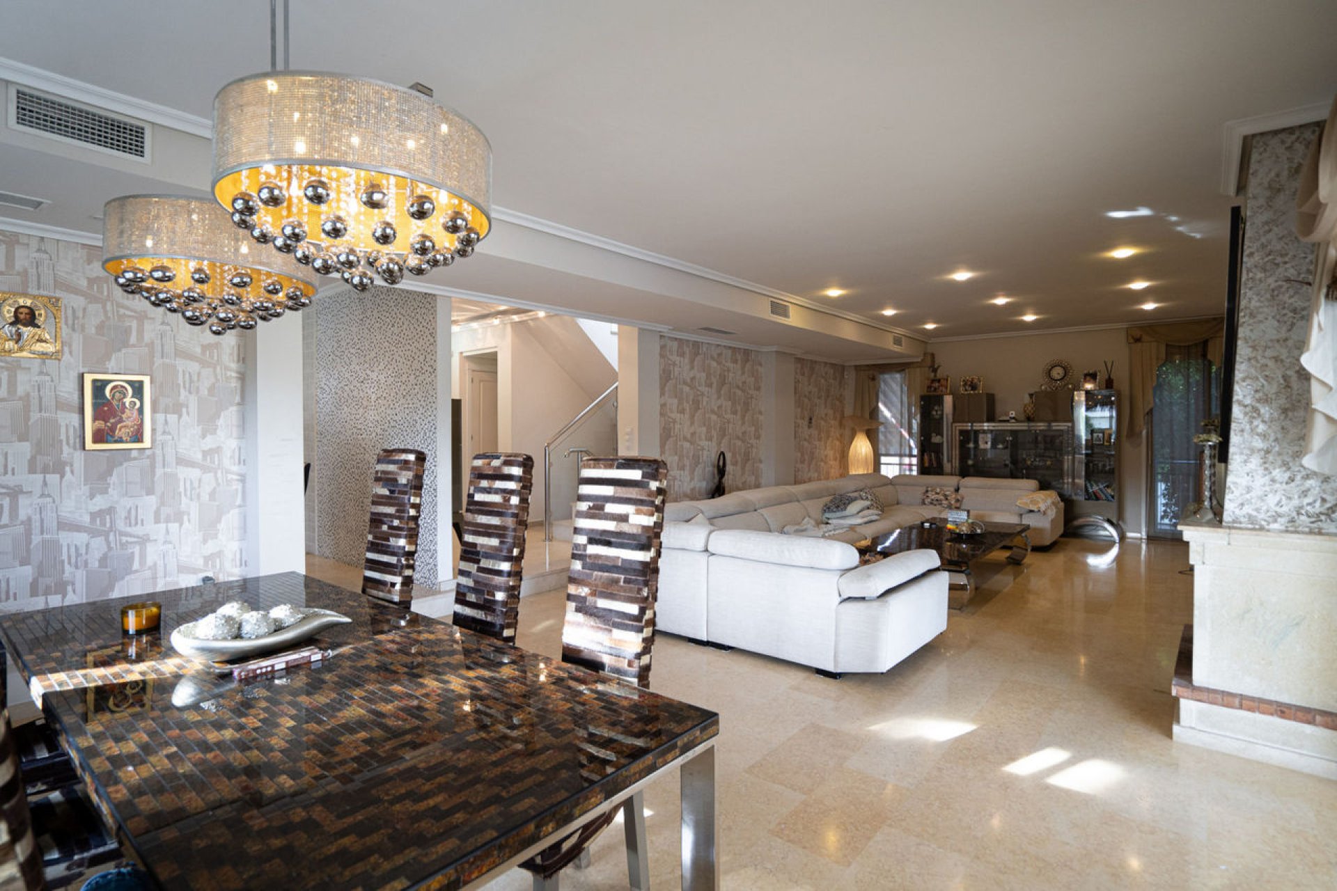 Resale - Villa -
La Mata - Costa Blanca