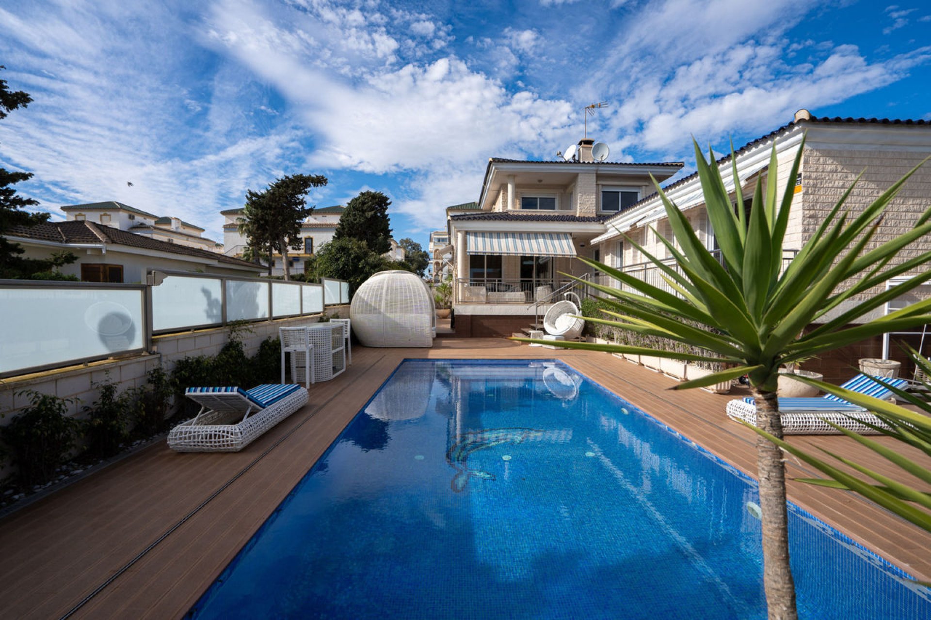 Resale - Villa -
La Mata - Costa Blanca