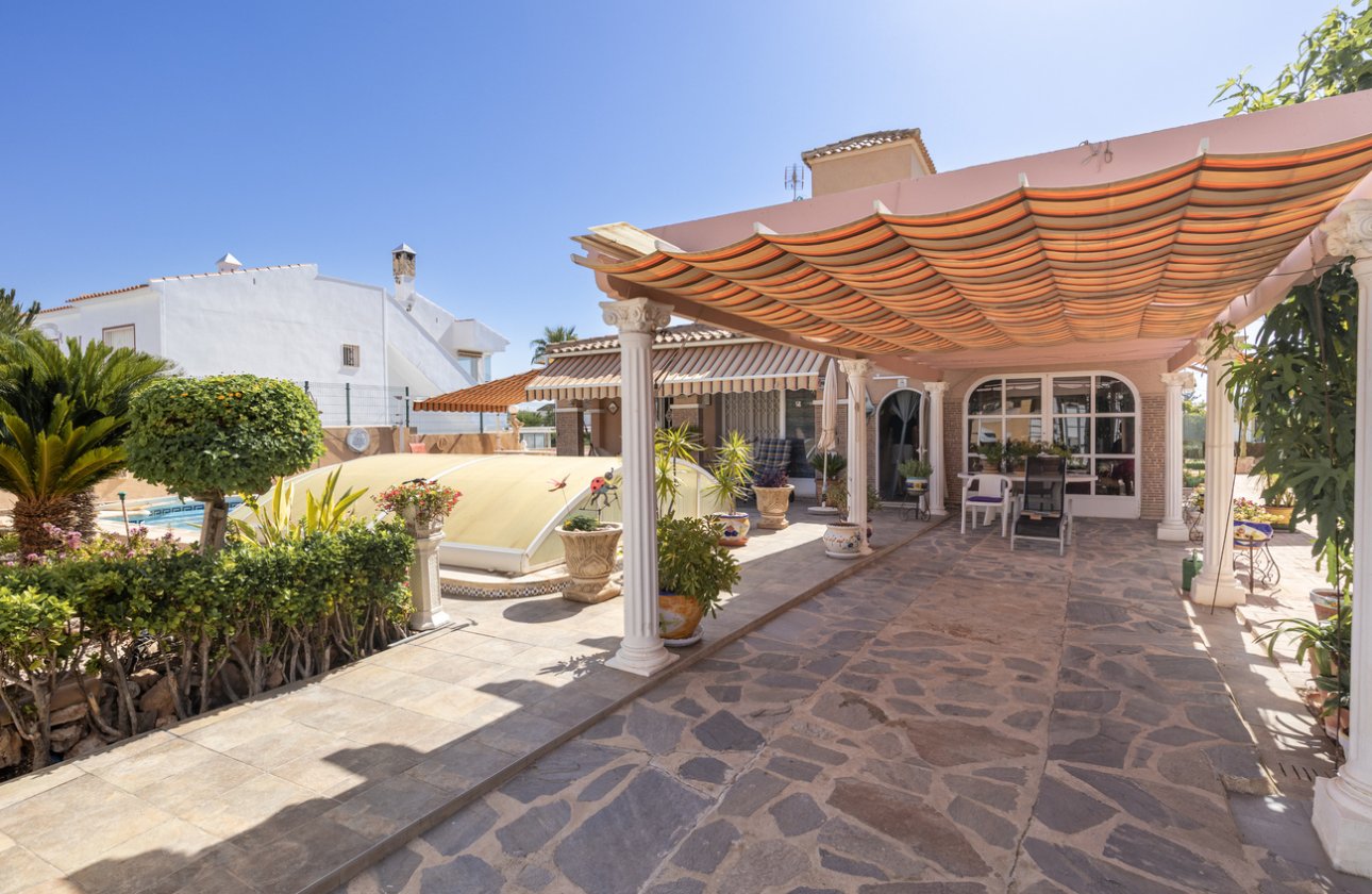 Resale - Villa -
La Regia - Costa Blanca