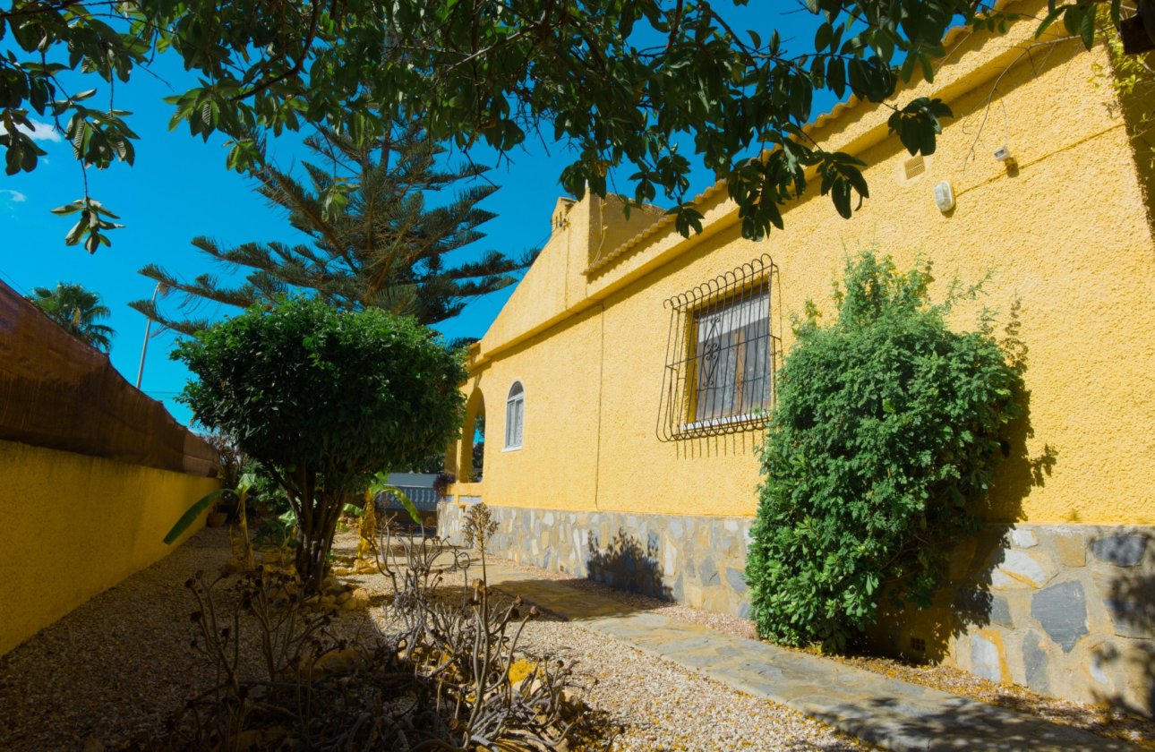 Resale - Villa -
La Siesta - Costa Blanca