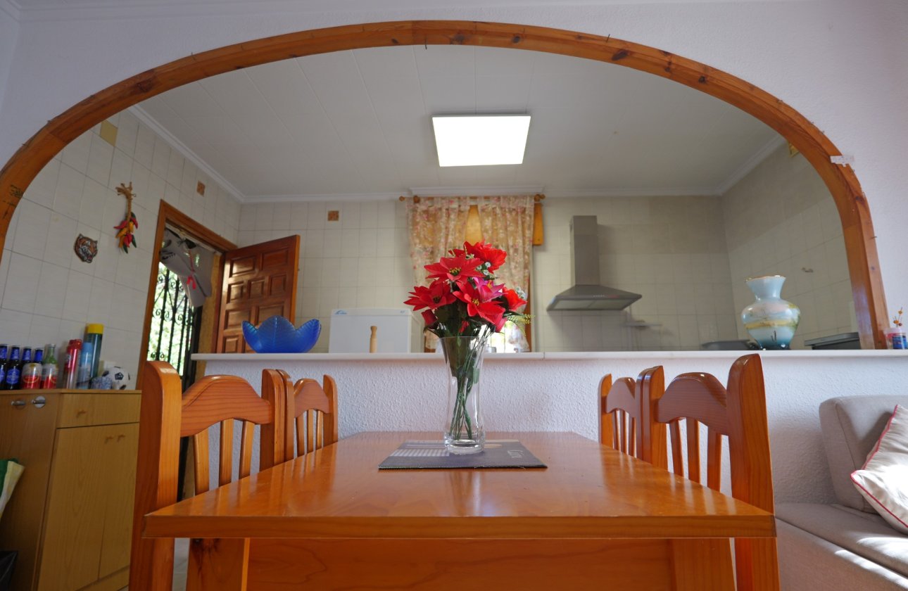 Resale - Villa -
La Siesta - Costa Blanca