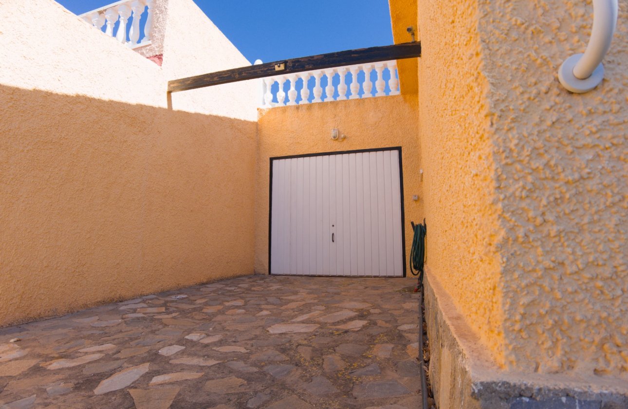 Resale - Villa -
La Siesta - Costa Blanca