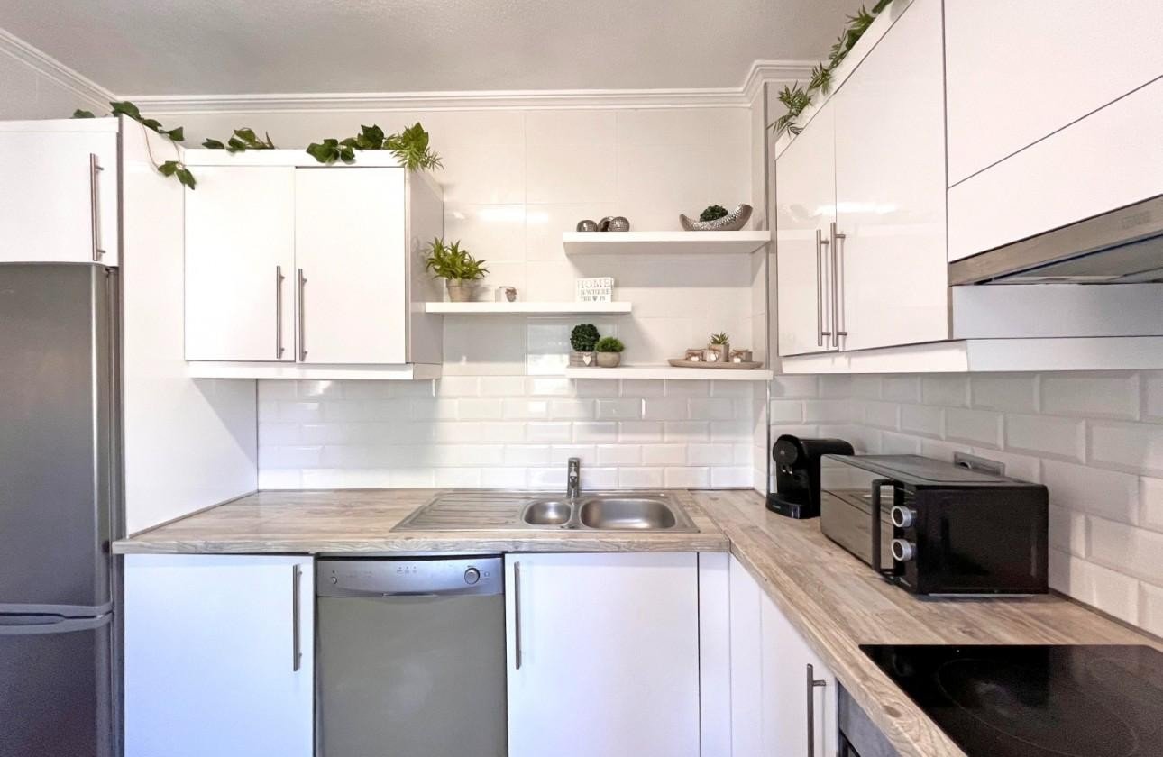 Resale - Villa -
La Zenia - Costa Blanca