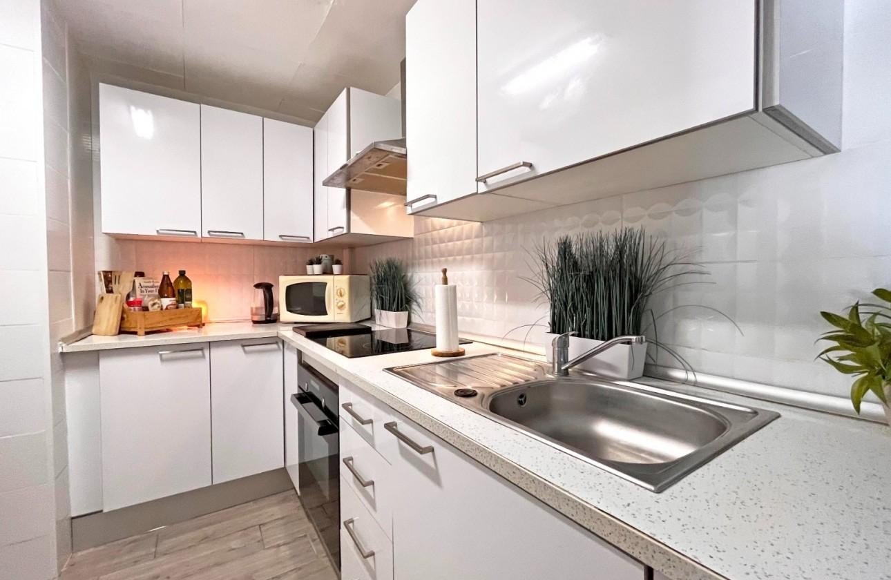 Resale - Villa -
La Zenia - Costa Blanca