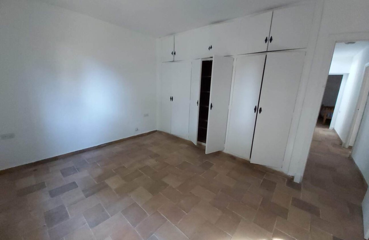 Resale - Villa -
La Zenia - Costa Blanca