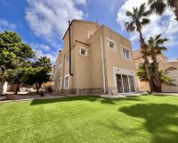 Resale - Villa -
La Zenia - Costa Blanca