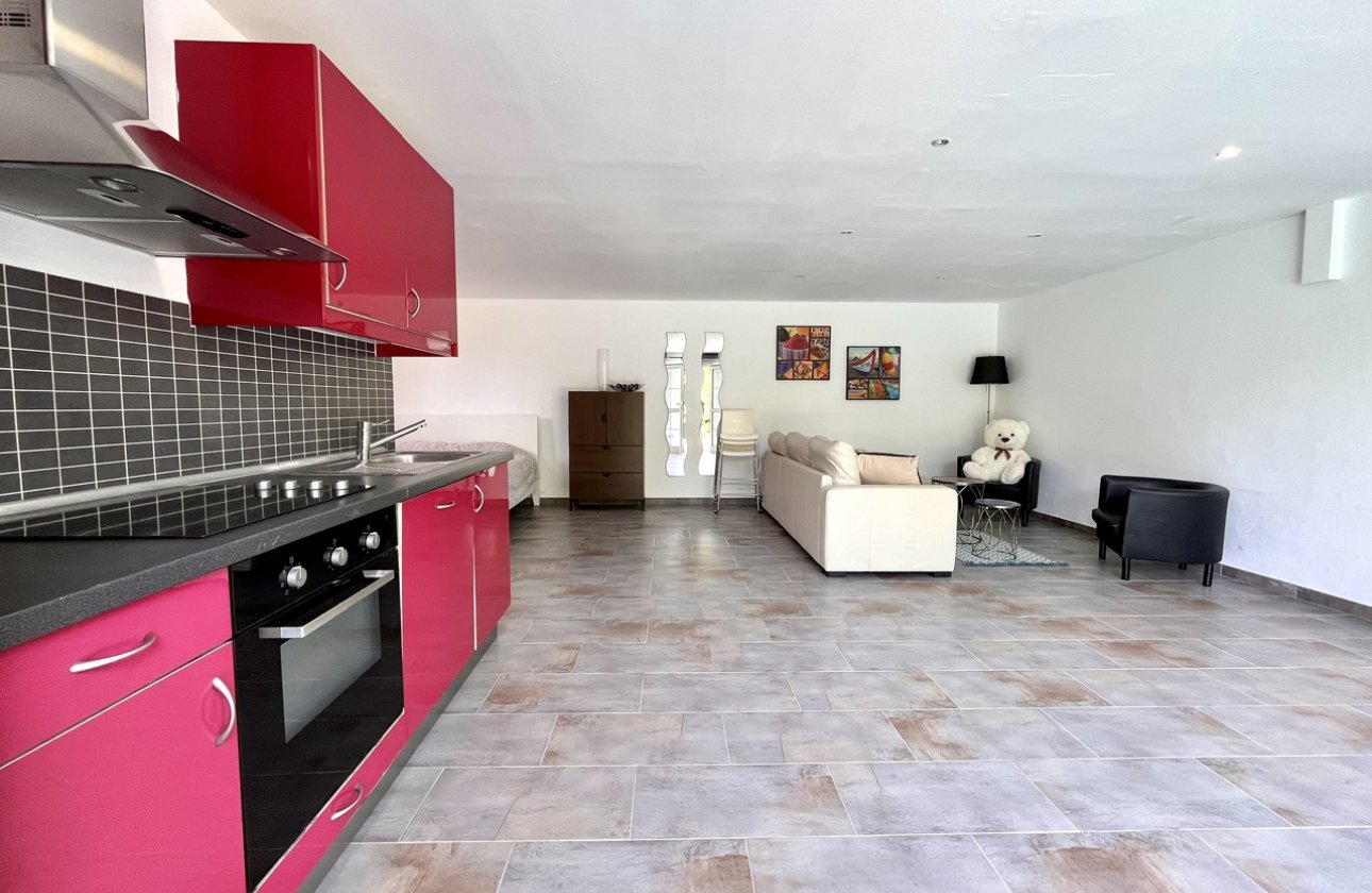 Resale - Villa -
La Zenia - Costa Blanca
