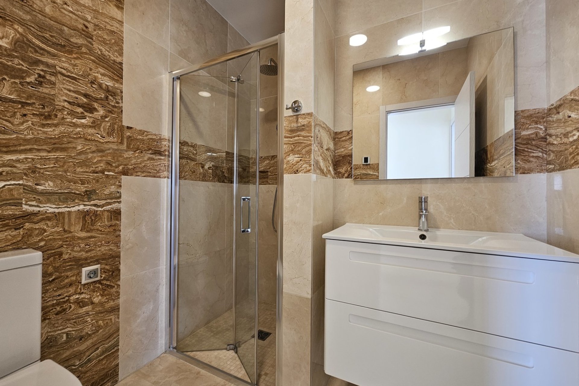 Resale - Villa -
La Zenia - Costa Blanca