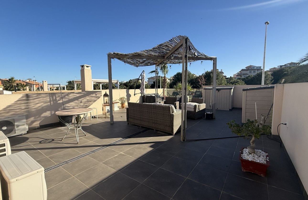 Resale - Villa -
La Zenia - Costa Blanca