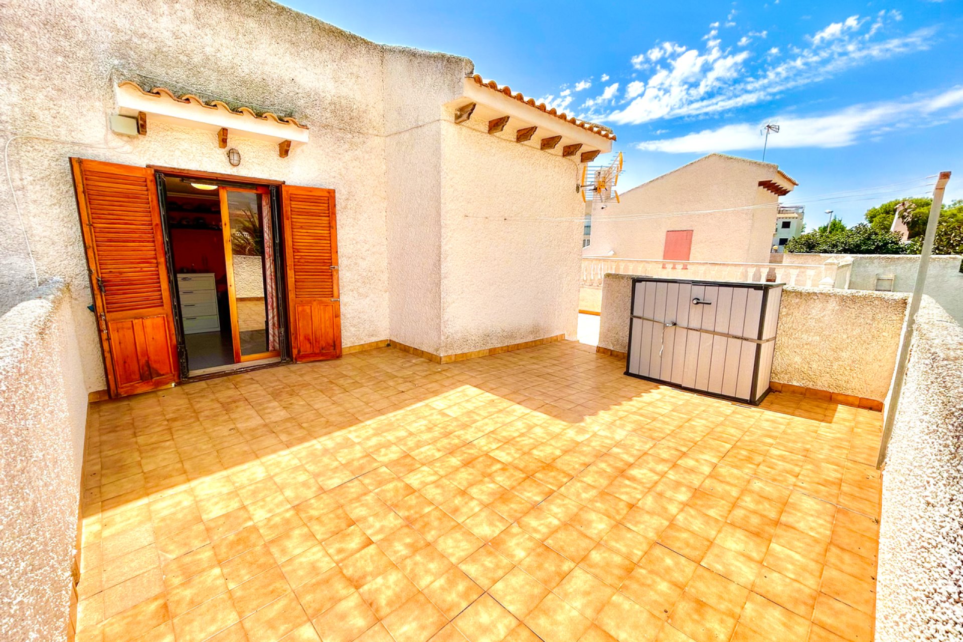 Resale - Villa -
La Zenia - Costa Blanca