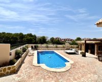 Resale - Villa -
La Zenia - Costa Blanca