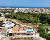 Resale - Villa -
La Zenia - Costa Blanca